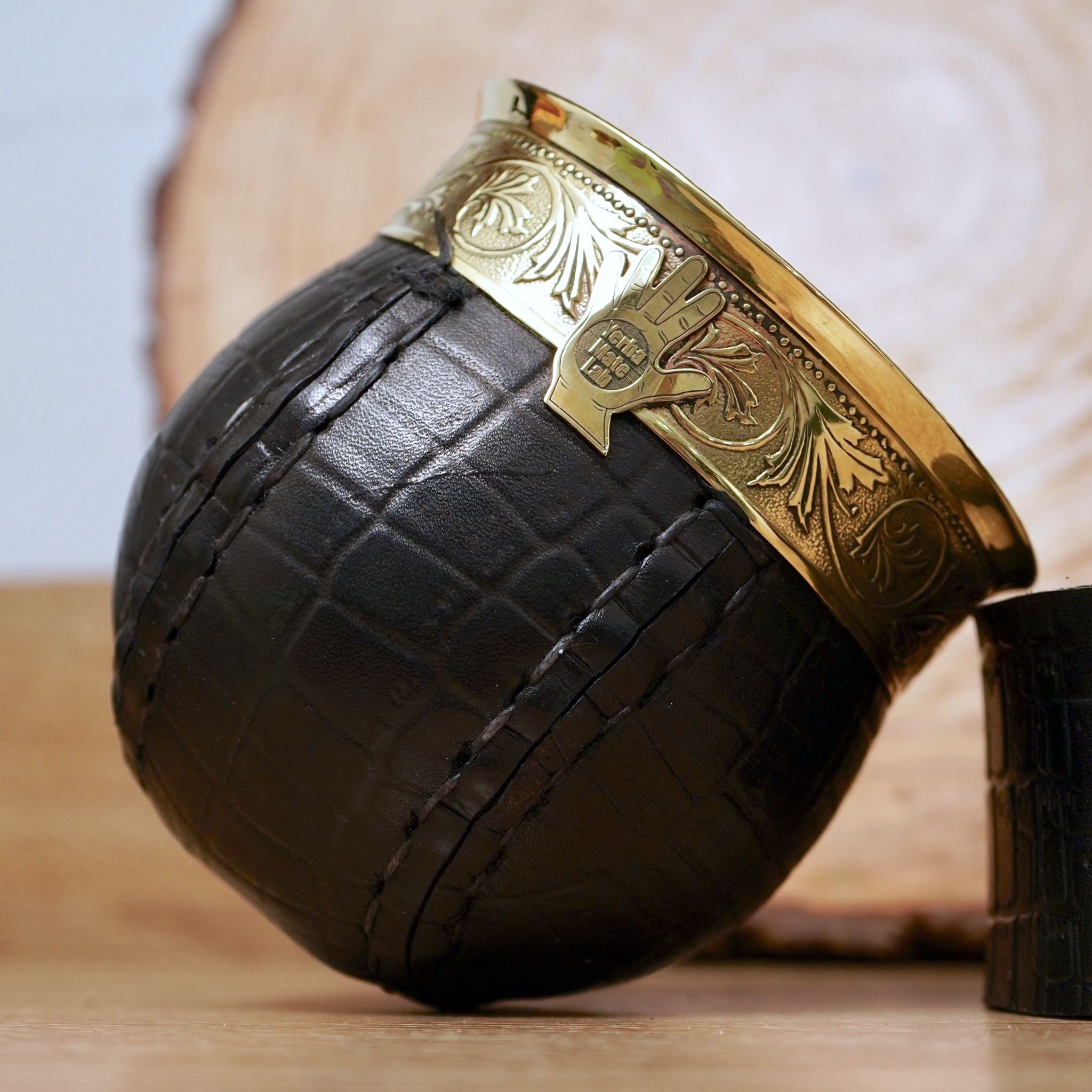 "BALON" Imperial Criollo Mate - Bronze Rim & Leather Base